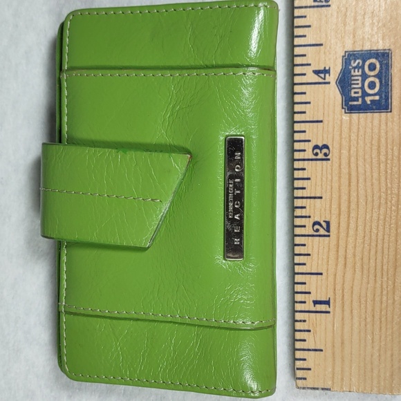 Kenneth Cole Reaction Leather Wallet - Picture 5 of 6